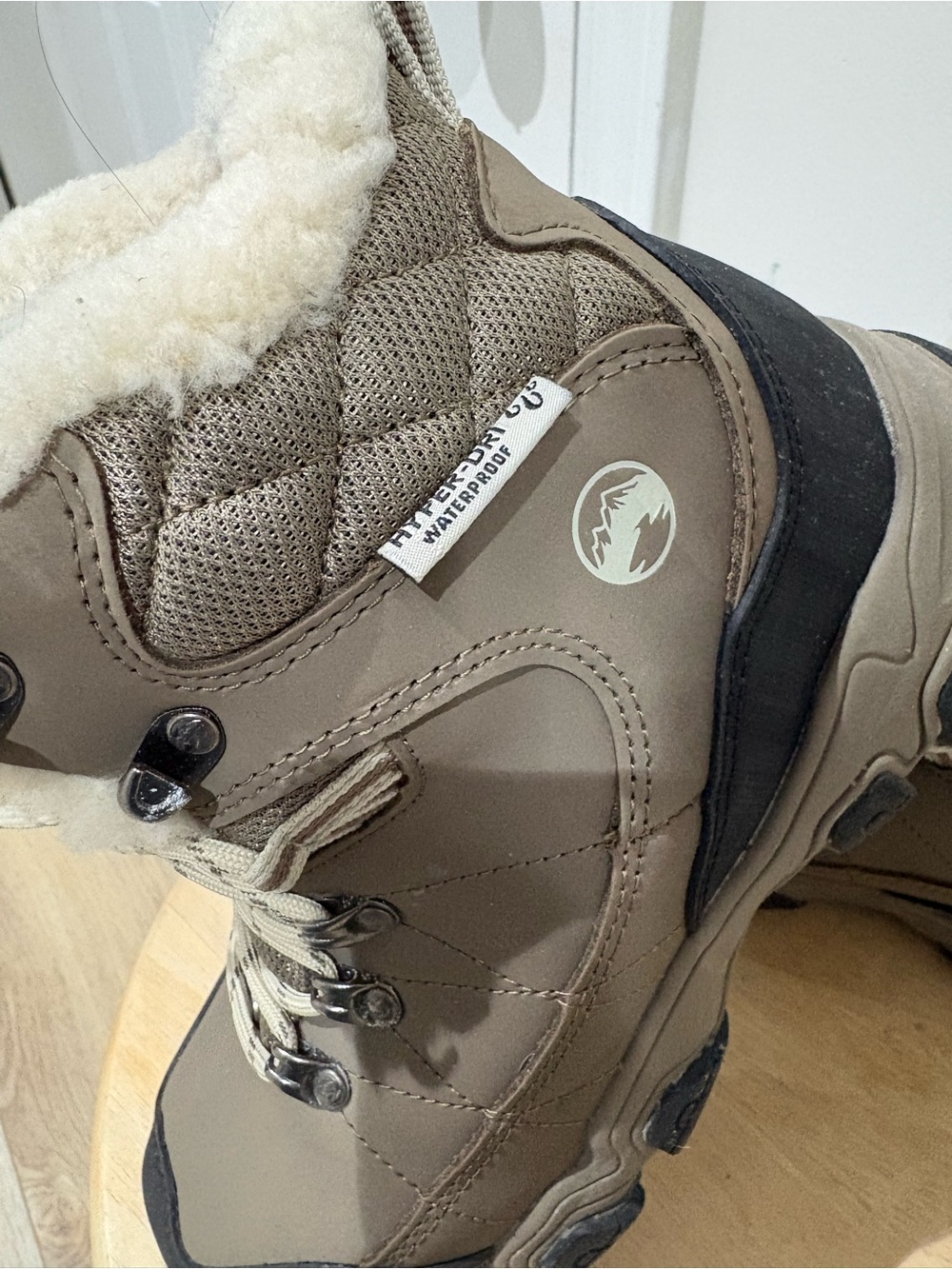 WindRiver Faux-Shearling Lined Hiking/winter Boots - Picture 2 of 6